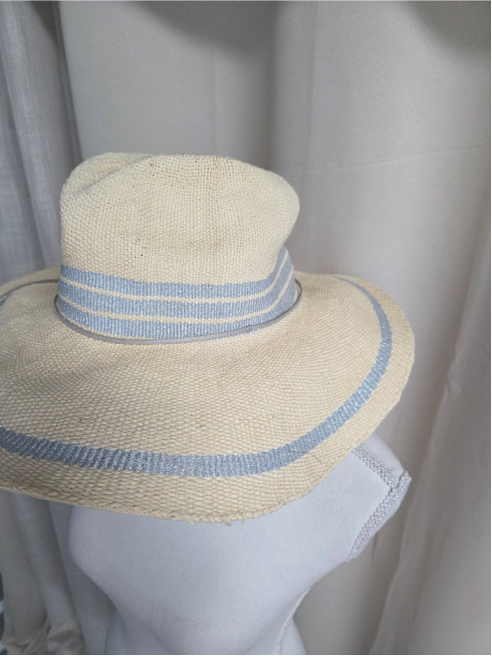 Sun And Sand Women’s Cream Straw Sun Hat Summer UPF 50+ Adjustable - Picture 3 of 7